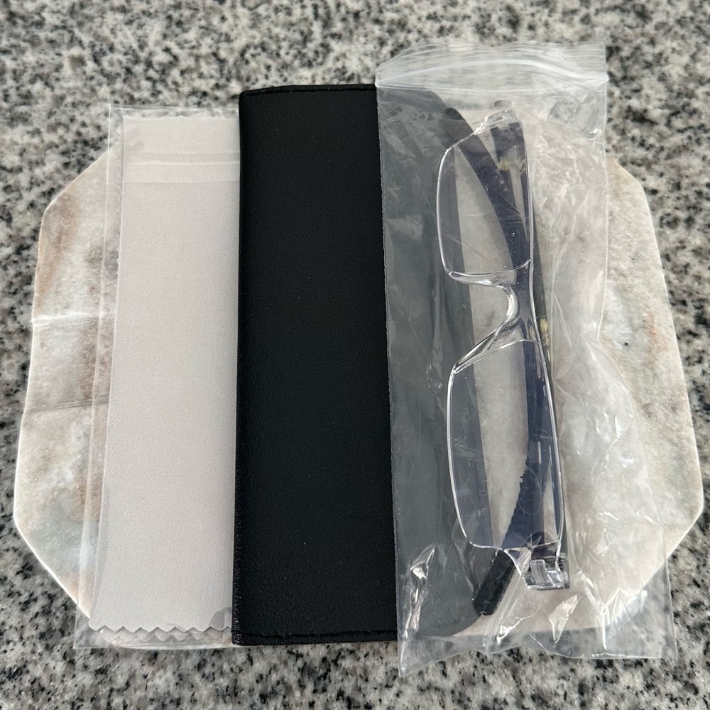 NEW IN BOX 2.50 READING GLASSES COMPUTER BLUE BLOCKER WITH CASE CLEANING CLOTH - Picture 6 of 9
